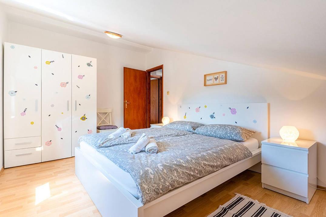 Apartmani Utmar Cres Zewnętrze zdjęcie