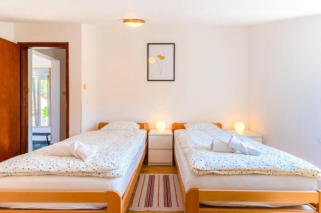 Apartmani Utmar Cres Zewnętrze zdjęcie